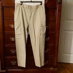 Tommy Hilfiger men's cargo pants in tan.